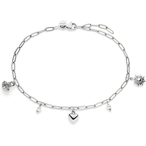 s.Oliver Armband aus Edelstahl mit Kette und Anhängern, darunter Herz-, Muschel- und Sonnen-Charms.