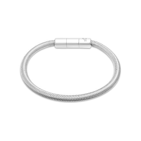 s.Oliver-armband, ormkedja i glänsande silverfärgat rostfritt stål med cylindriskt spänne.