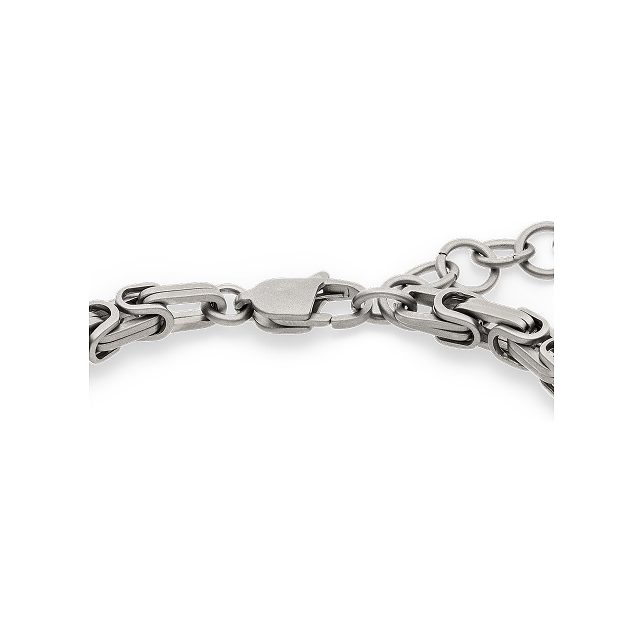 Primo piano della chiusura di un bracciale a catena King s.Oliver, realizzato in acciaio inossidabile opaco.