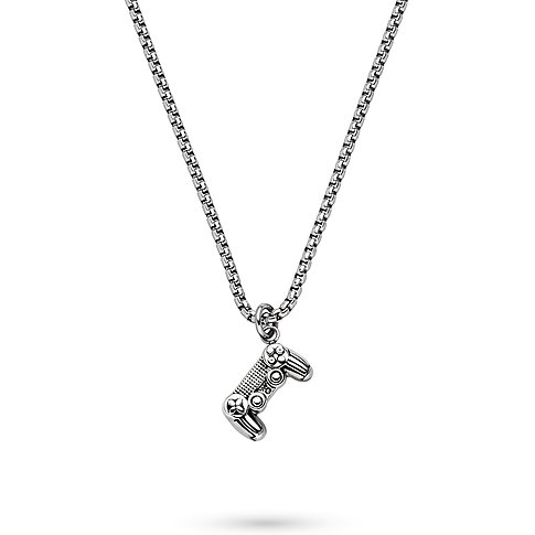 s.Oliver Halsschmuck: Eine silberne Halskette aus 925er Silber mit einem Anhänger in Form eines Gamecontrollers.