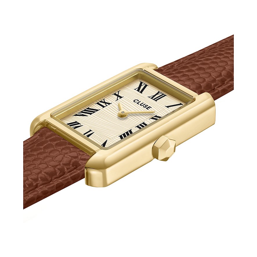 Nahaufnahme einer rechteckigen Cluse Damenuhr aus goldfarbenem Edelstahl mit hellbeigem Zifferblatt und braunem Lederarmband.