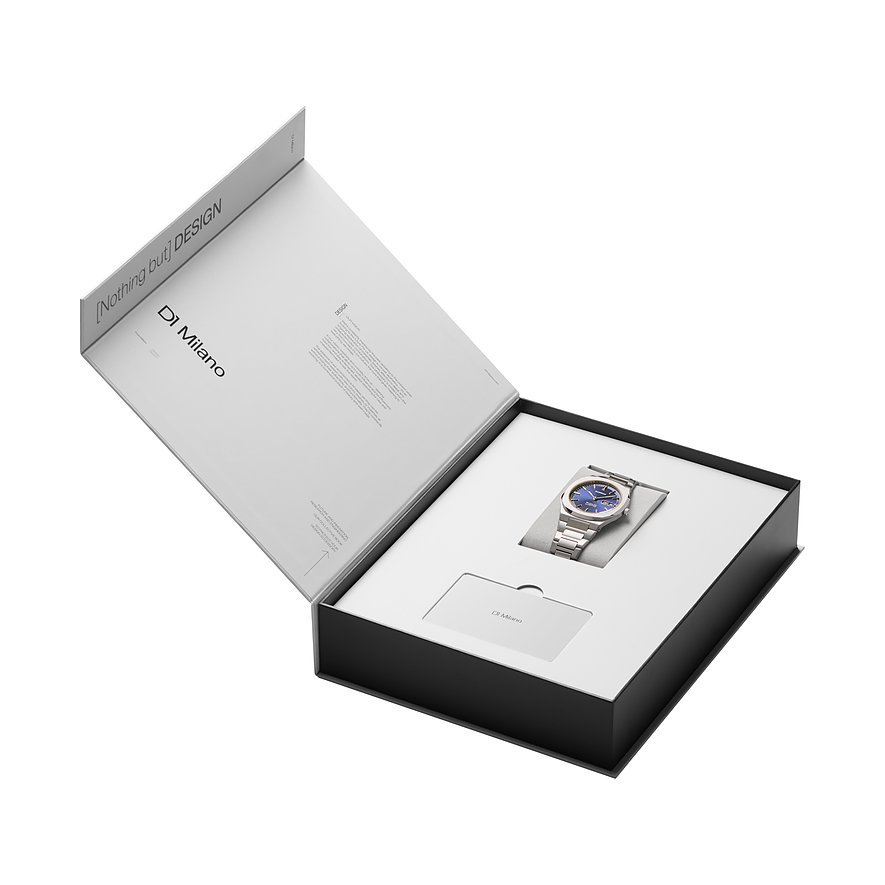 La montre pour homme D1 Milano, en acier inoxydable revêtu de bleu avec cadran bleu, repose dans un emballage ouvert.
