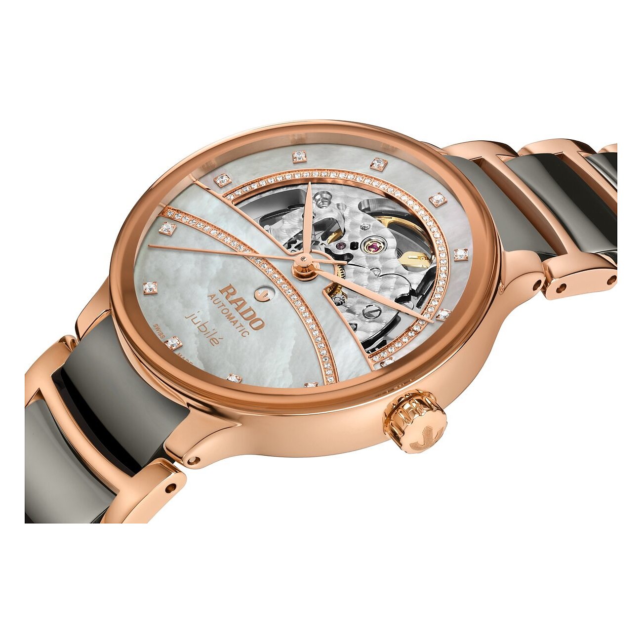 Nahaufnahme einer Rado Damenuhr aus Edelstahl von schräg oben, mit roségoldenem Gehäuse und dunklem Armband.