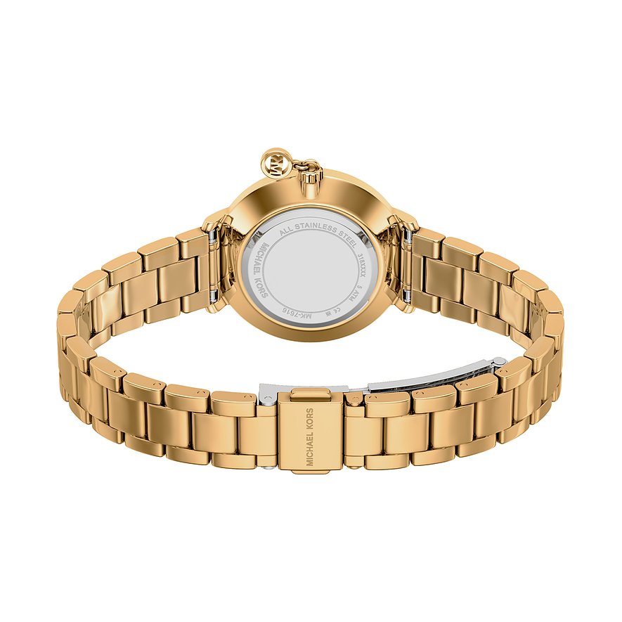 Dettagliata vista posteriore dell'orologio da donna Michael Kors in acciaio inossidabile color oro con bracciale chiuso.