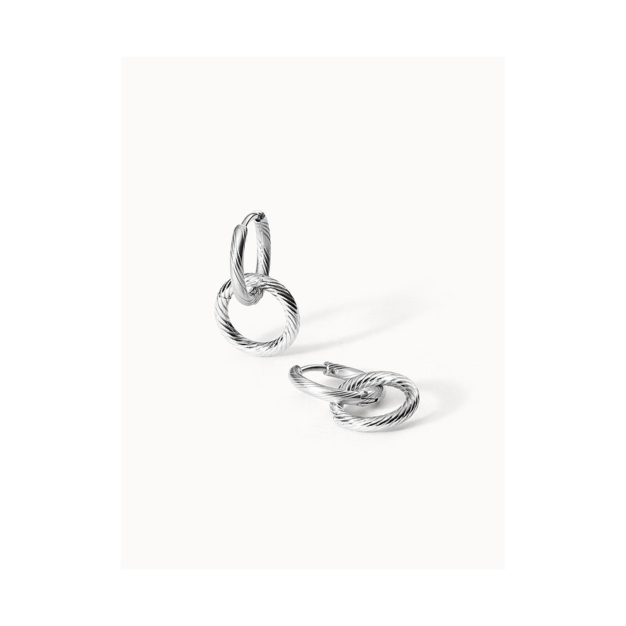 Purelei Ohrschmuck aus Edelstahl mit ineinander verschlungenen, strukturierten Ringen, liegend und stehend.