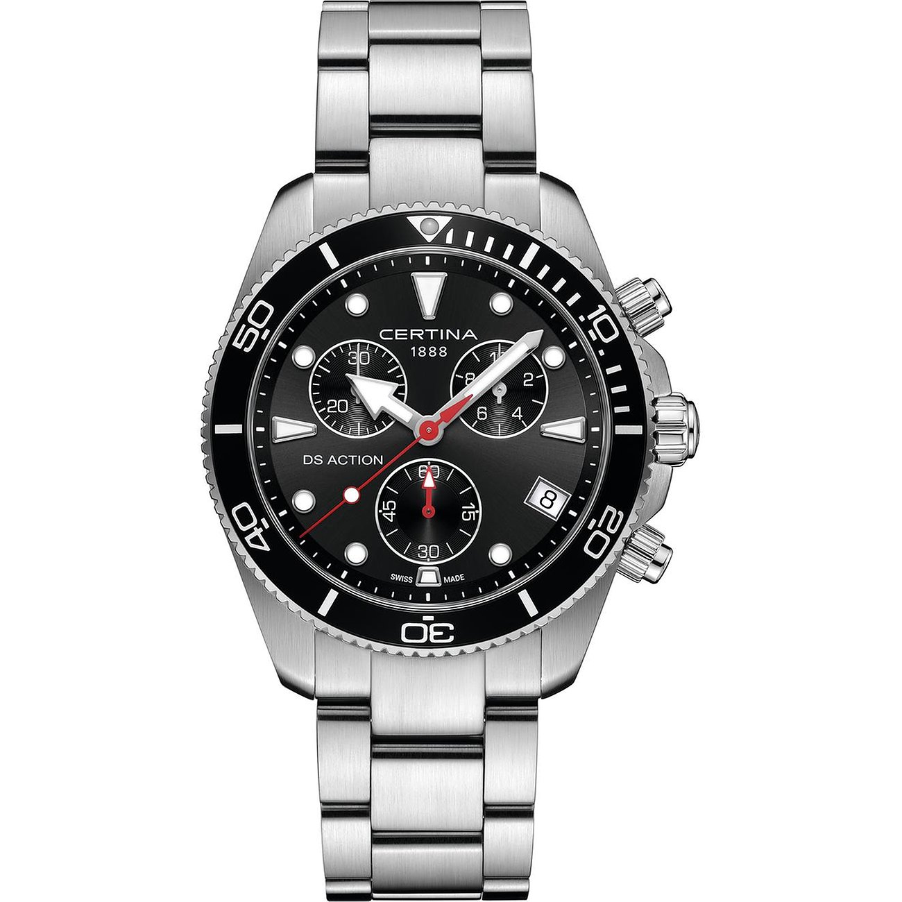 Die Certina Herrenuhr besteht aus Edelstahl und hat ein schwarzes Zifferblatt mit drei Chronographen-Zählern und Datum.