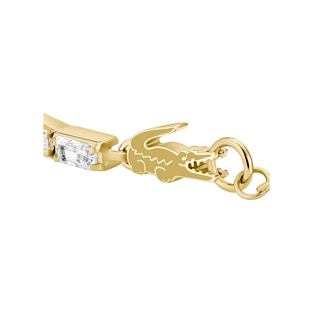 Close-up van de gouden Lacoste roestvrijstalen armband met zirkonia edelstenen en krokodillensluiting.