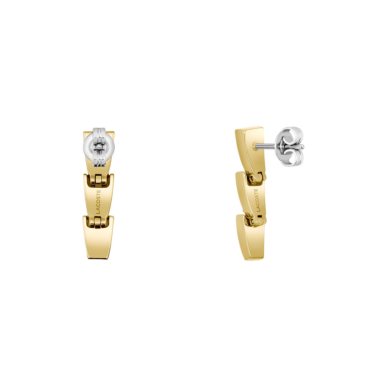 Zwei goldfarbene Lacoste Edelstahl-Ohrringe mit Gliederdesign und Schriftzug, von vorne links und von der Seite rechts gezeigt.
