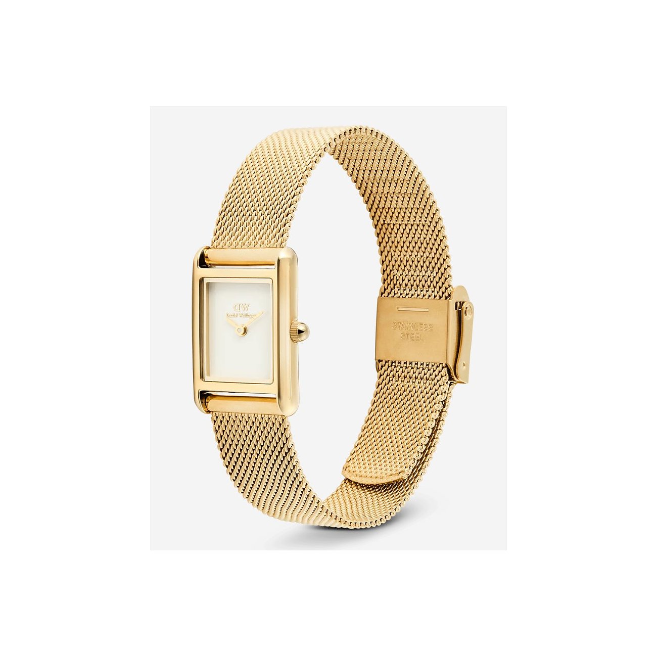 Daniel Wellington Damenuhr aus goldfarbenem Edelstahl mit rechteckigem Zifferblatt und Mesh-Armband.
