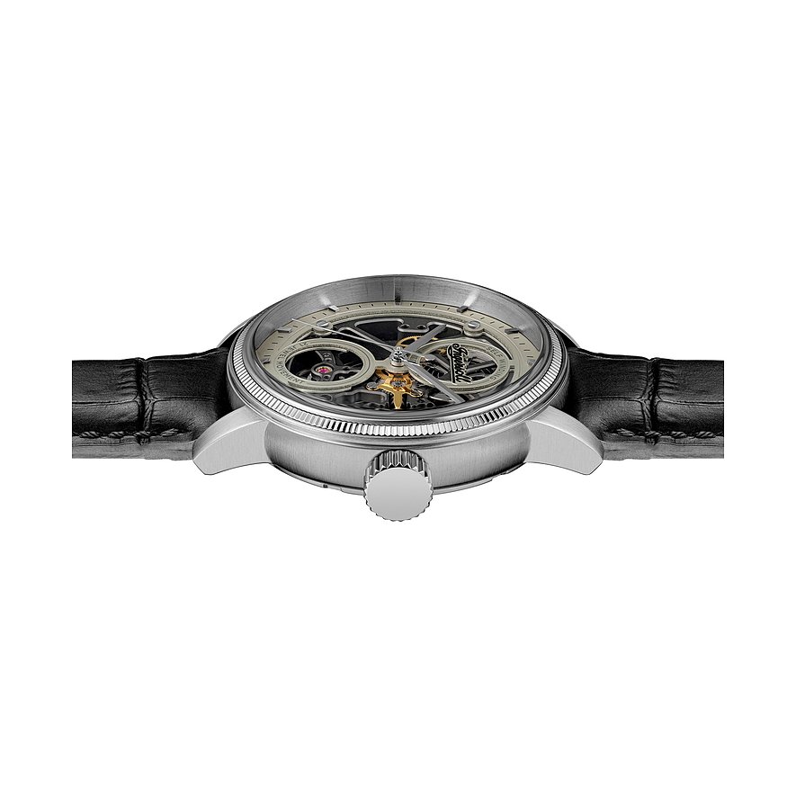 Seitenansicht der Ingersoll Herrenuhr aus Edelstahl mit Skelettzifferblatt und schwarzem Krokolederarmband.