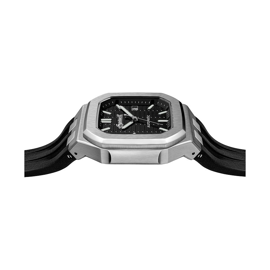 Nahaufnahme einer Ingersoll Herrenuhr mit quadratischem Gehäuse aus gebürstetem Edelstahl und schwarzem Zifferblatt.